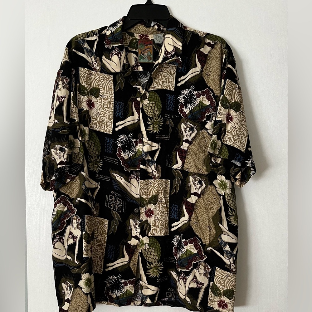 Pineapple Connection Men’s Hawaiian Short Sleeved Shirt With Bikini Women